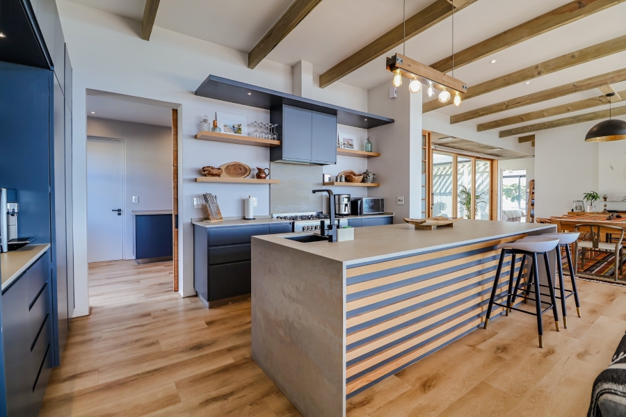 4 Bedroom Property for Sale in Whale Rock Hill Western Cape